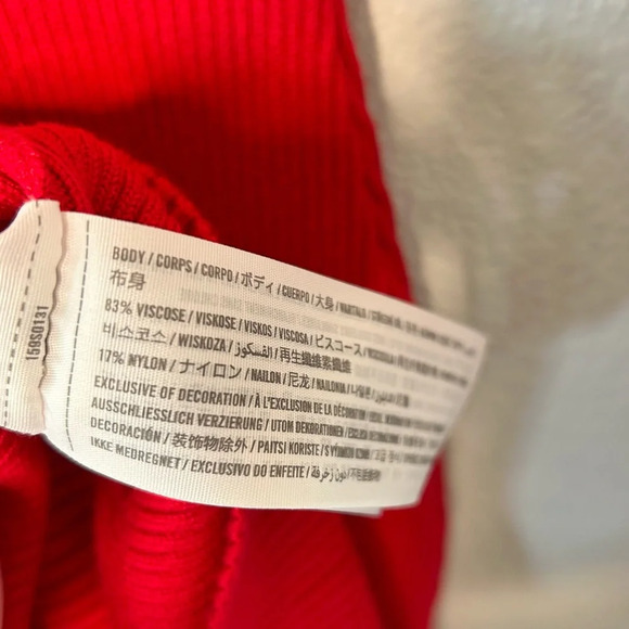 NWT Abercrombie & Fitch Long Sleeve Hardware Cut Out Mini Ribbed Sweater Dress - Picture 8 of 8